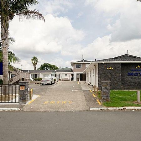 Pukekohe Motel Екстериор снимка