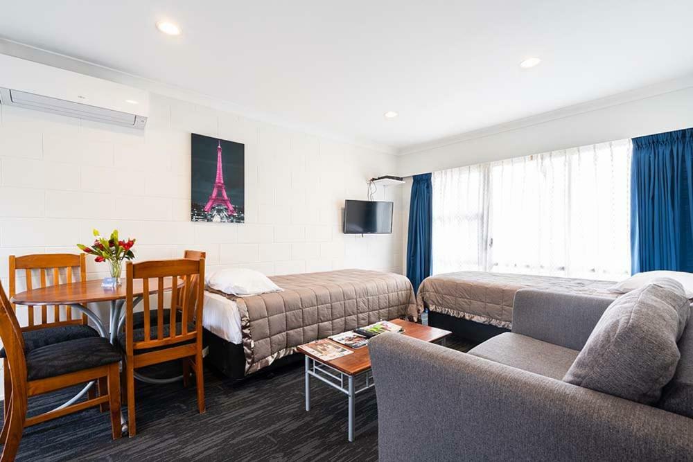 Pukekohe Motel Екстериор снимка
